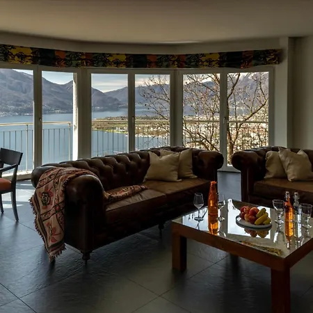 Resa - Lakeview Pool Villa